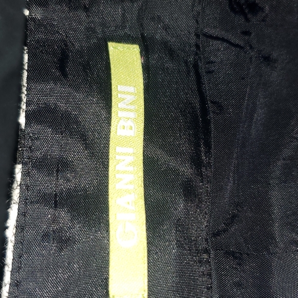 Gianni Bini High Waist Pleated Lace Skirt  Size 6 - Picture 3 of 5